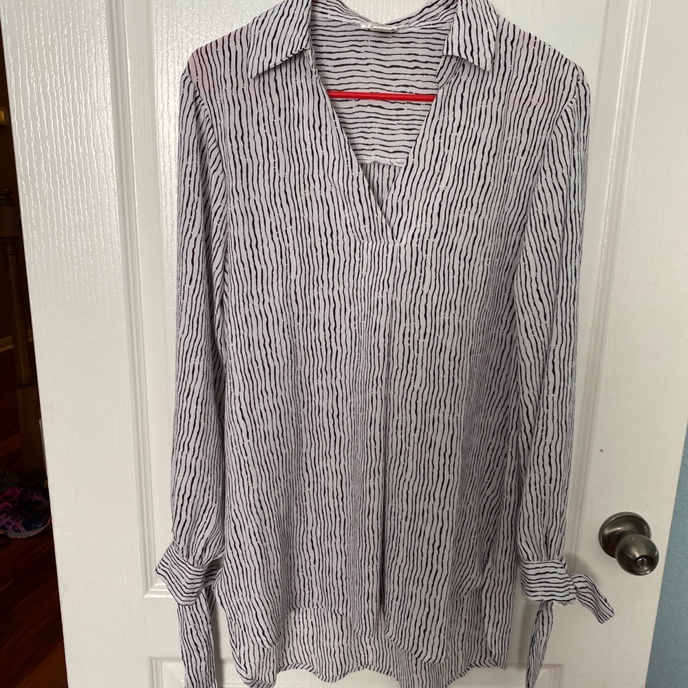 NWOT Spence woman’s tunic size M